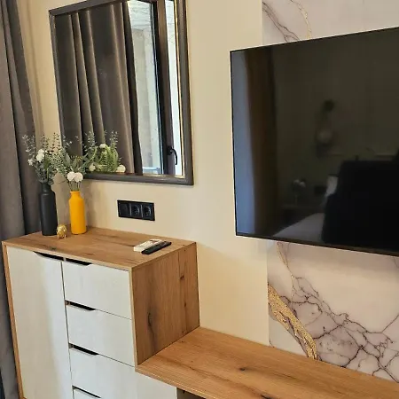 Vladan Apartment *